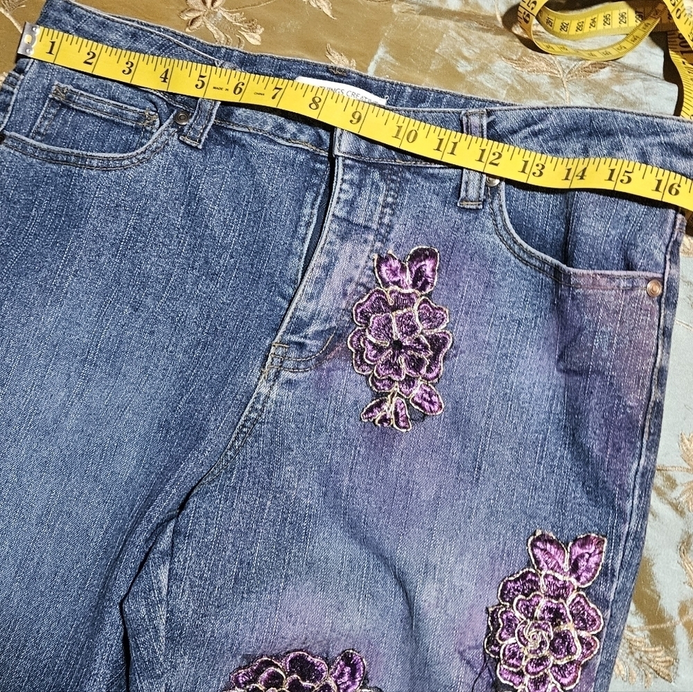 Embroidered Blue Jeans for Women - Picture 7 of 10